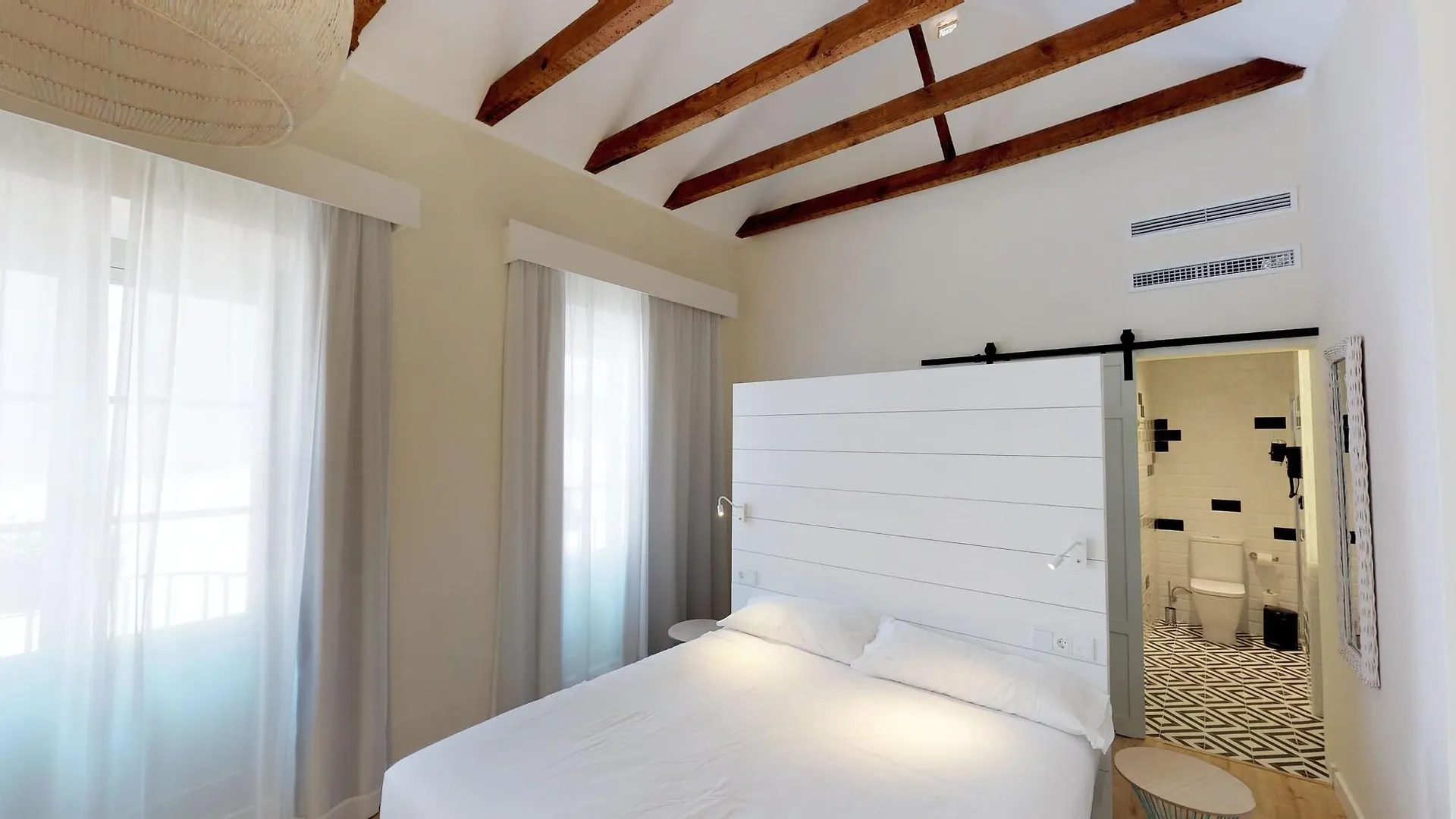Madeinterranea Suites Màlaga Hotel