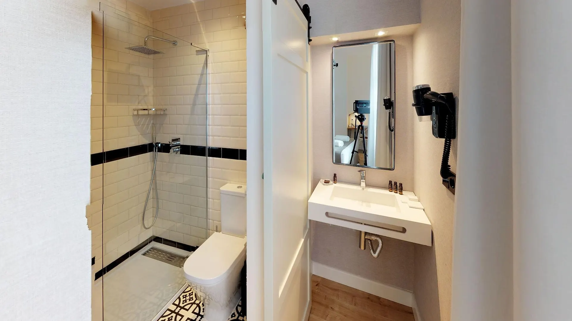 Madeinterranea Suites Màlaga 3*,  Španělsko